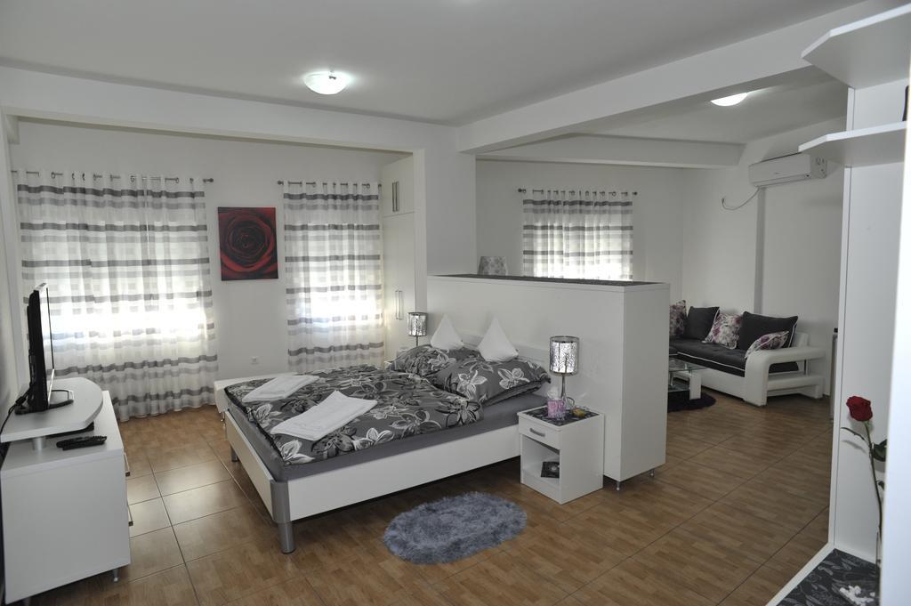 Apartment Jovana Nikšić Δωμάτιο φωτογραφία